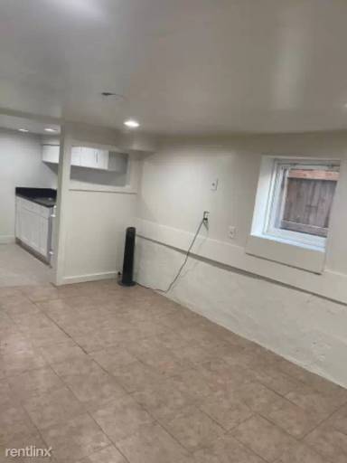 Main picture of 2037 N Tripp Ave