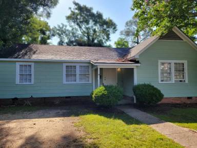 Main picture of 222 S 21st Ave