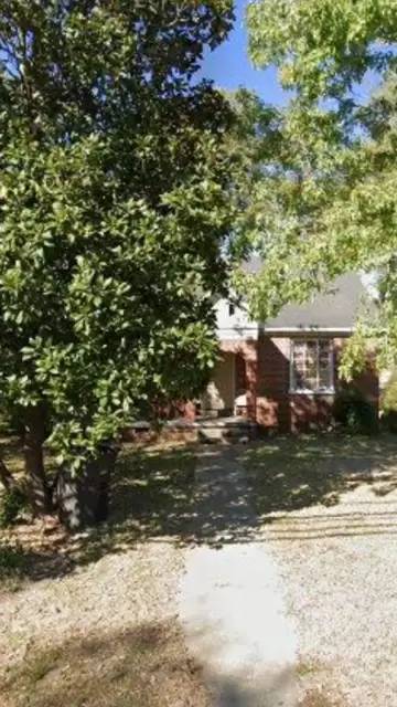 Main picture of 5083 Raymond Ave