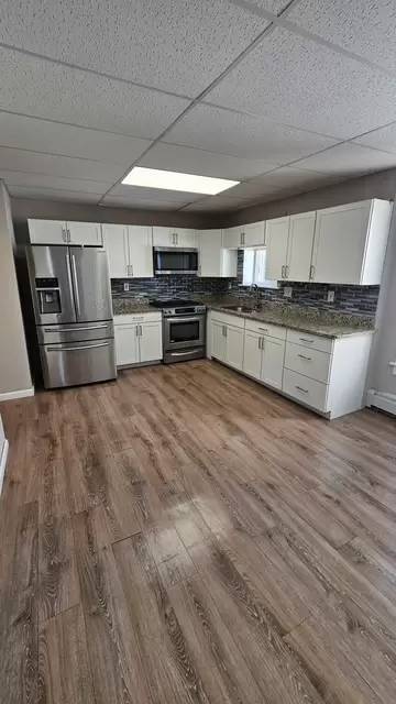 Main picture of 44 Lincoln Ave