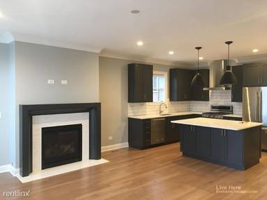 Main picture of 2320 N Southport Ave