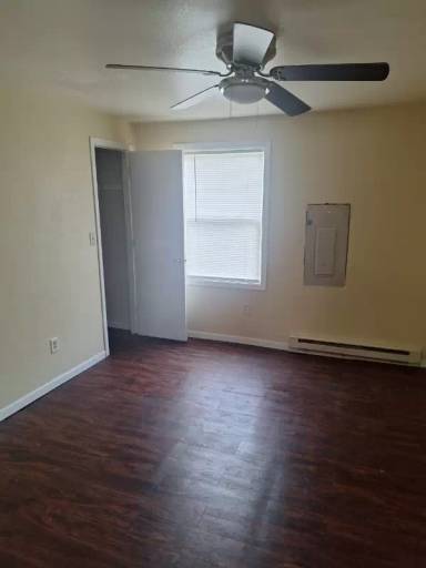 Main picture of 1421B Superior Ave