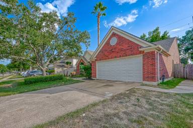 Main picture of 22967 Indian Ridge Dr