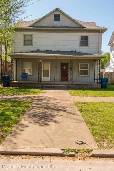 Main picture of 713 1/2 Lincoln St