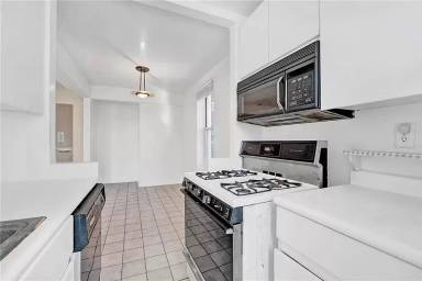 Main picture of 3165 Nostrand Avenue Apartments