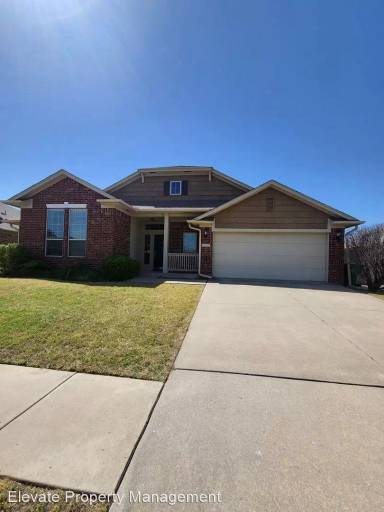 Main picture of 2412 SW 141st Ter
