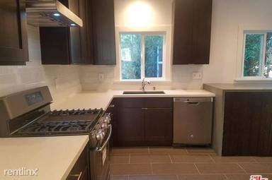 Main picture of 929 N Virgil Ave