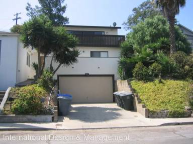 Main picture of 7929 Hillside Dr