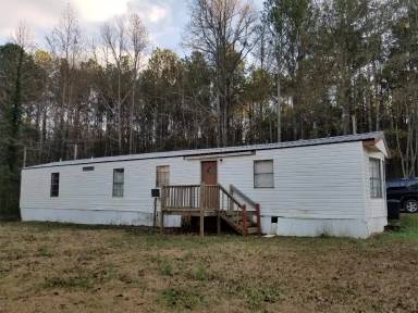 Main picture of 27 Oak Ridge Dr