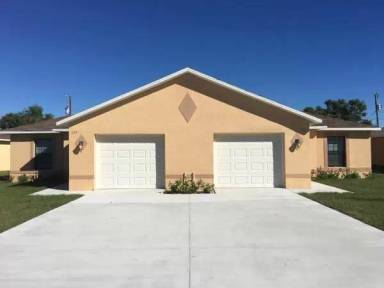 Main picture of 1316 SE 8th Pl