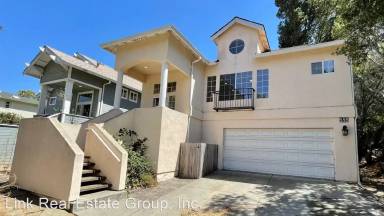Main picture of 585 Luneta Dr