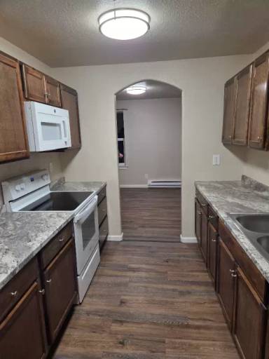 Main picture of 301 3rd St W