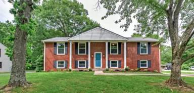 Main picture of 218 Blackman Rd