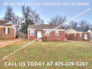 Main picture of 2116 NE 19th St