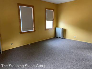 Main picture of 4301 E Lake St