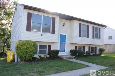 Main picture of 37 Greenknoll Blvd