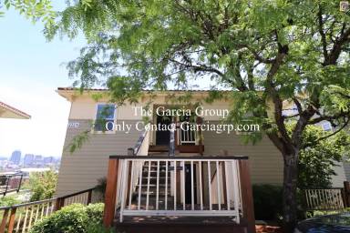 Main picture of 413 NW Uptown Ter