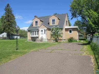 Main picture of 5217 Ivanhoe St