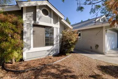Main picture of 23231 Lone Pine Dr