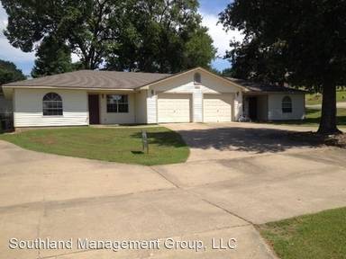 Main picture of 2815 Laura Ln