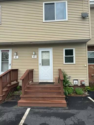 Main picture of 220 Mascoma St