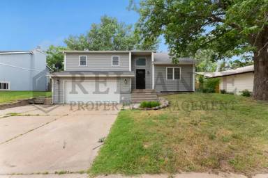 Main picture of 2021 S Flynn St