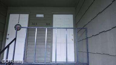 Main picture of 270 SE Barrington Dr