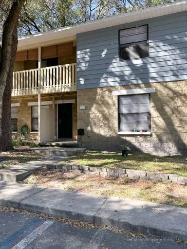 Main picture of 2214 SW 39th Dr