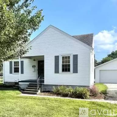 Main picture of 208 W Walnut St