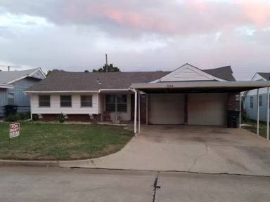 Main picture of 3232 Del Rancho Dr
