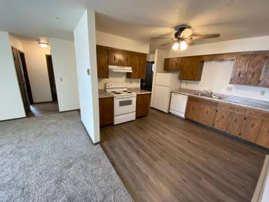 Main picture of 1112 Westrac Dr S