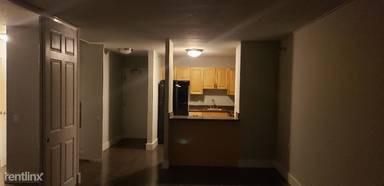 Main picture of 777 W Chicago Ave