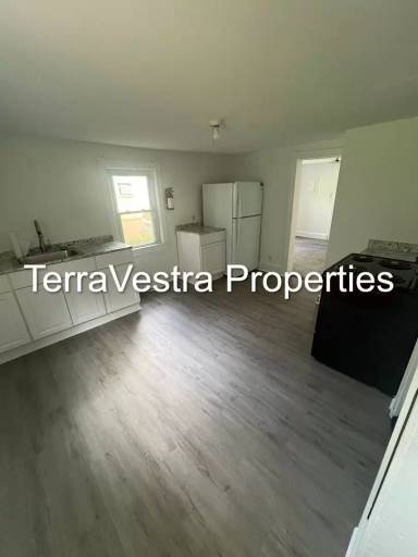 Main picture of 126 W Harmony St