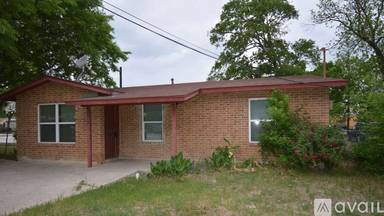 Main picture of 851 W Harlan Ave