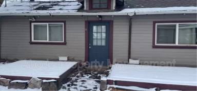 Main picture of 126 S Lincoln Ave
