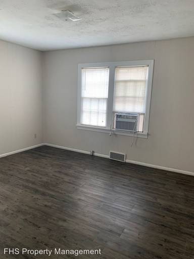 Main picture of 1504 N Summit Ave
