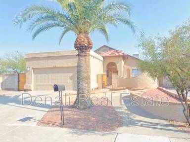 Main picture of 8749 E Belleview St
