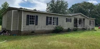 Main picture of 180 Bittersweet Ln