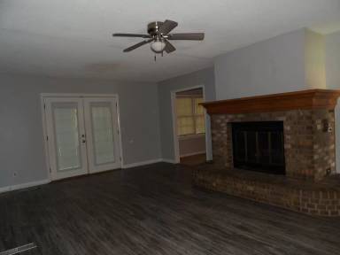 Main picture of 113 Buckridge Ave