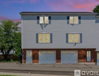 Main picture of 66 Pardee St