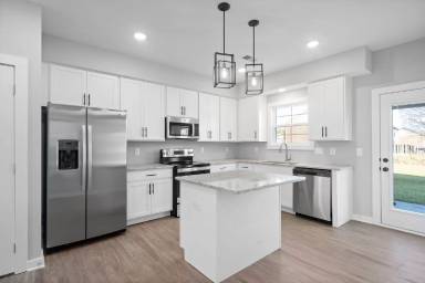 Main picture of West Winds