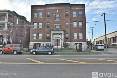 Main picture of 201 W 5th Ave