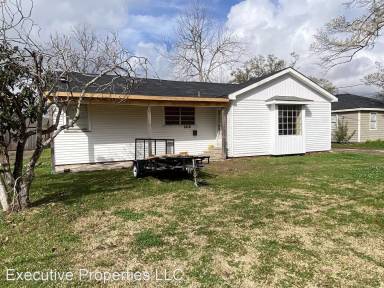 Main picture of 3810 Center St