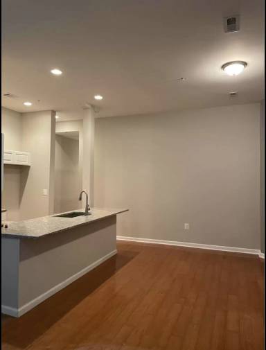 Main picture of 2407 Brookfield Ave