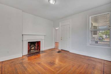 Main picture of 442 George St