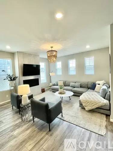 Main picture of 354 Norgay Way