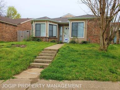 Main picture of 1437 Natchez Trce