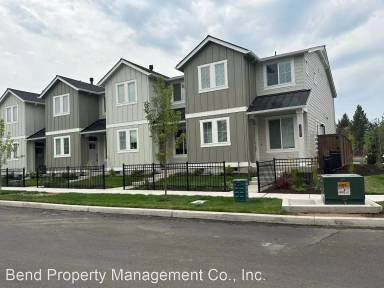 Main picture of 3009 NE Red Jasper Pl