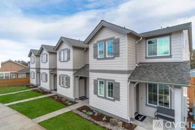 Main picture of 2394 NE Victor Pl
