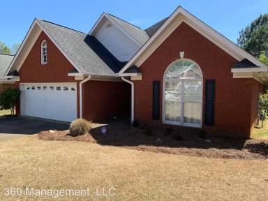 Main picture of 722 Berry Ln